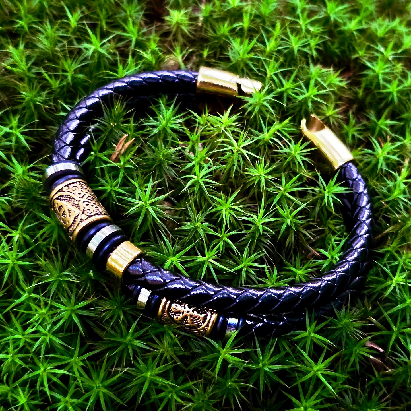 Lederarmband "Vegvisir und Valknut Double" (2025)
