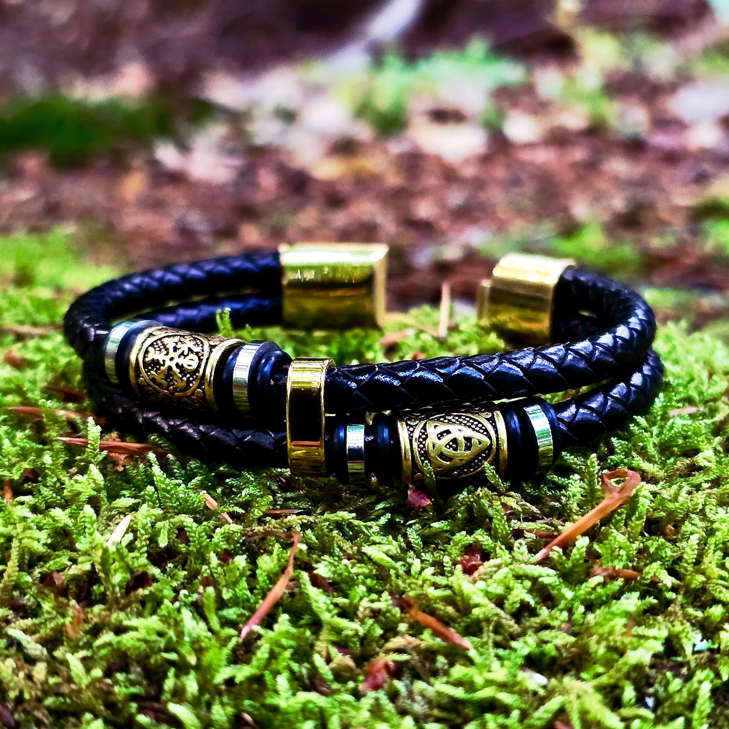 Lederarmband "Vegvisir und Valknut Double" (2025)