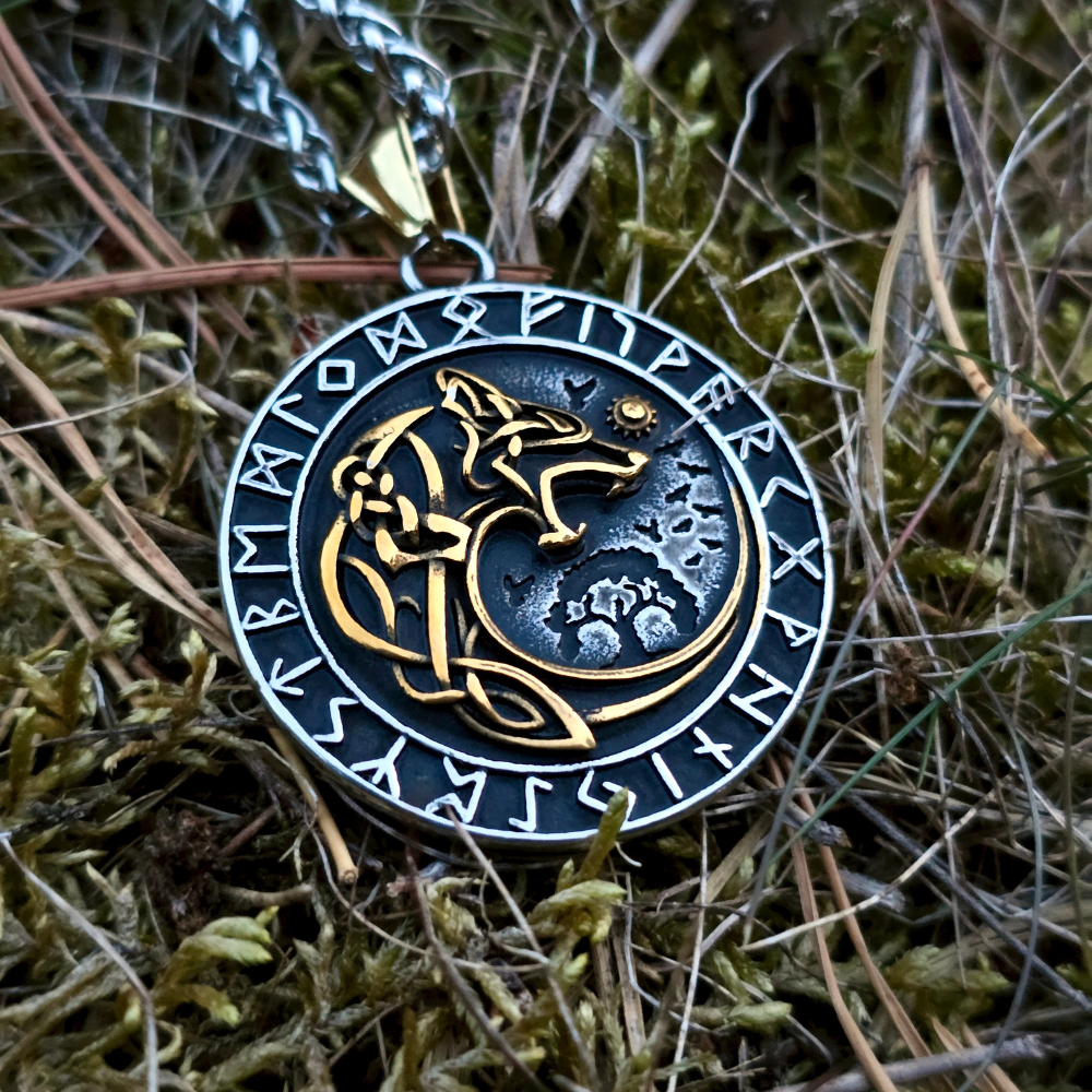 Halskette „Sköll“ der Wolf