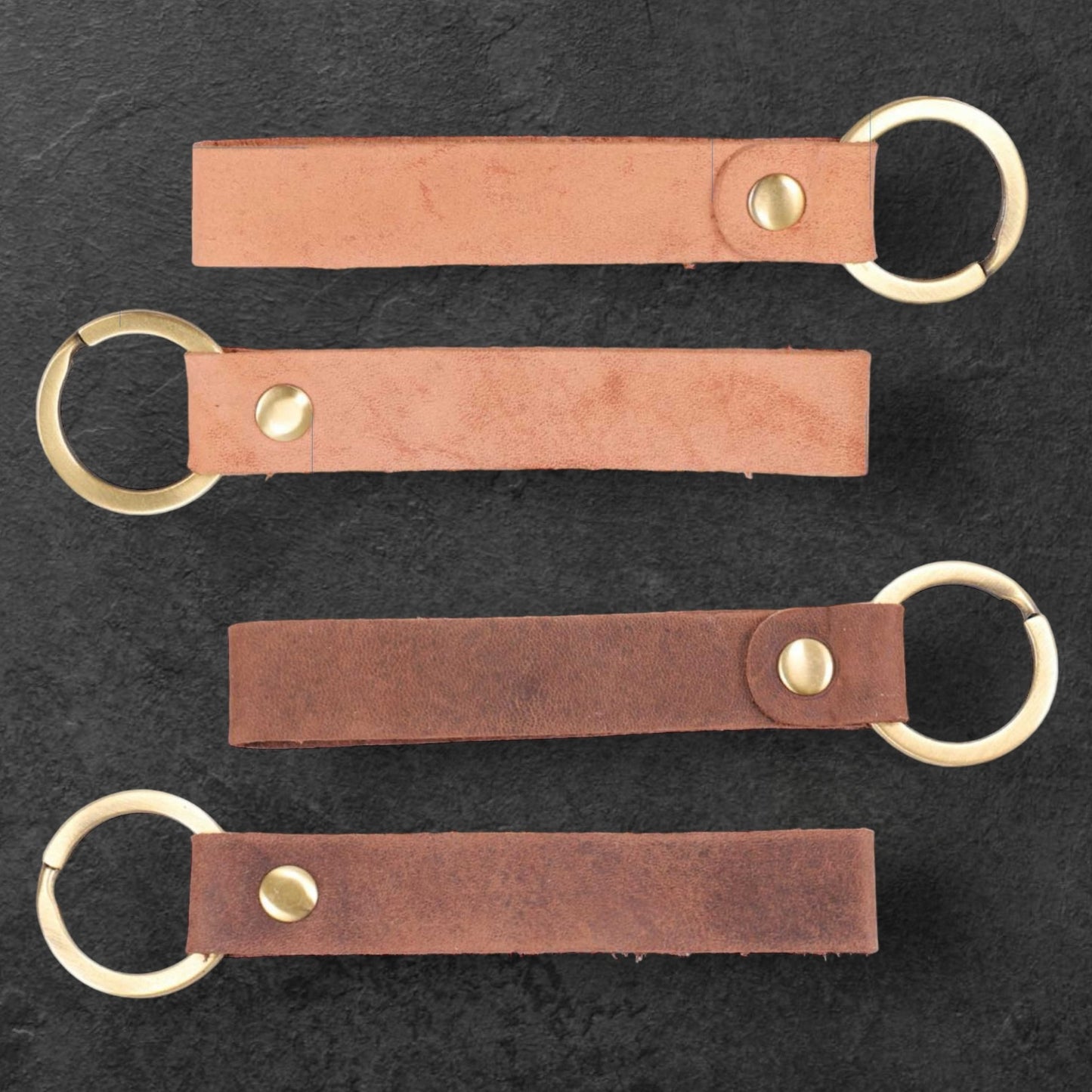 Schlüsselanhänger aus Leder mit Schlaufe und Messingring