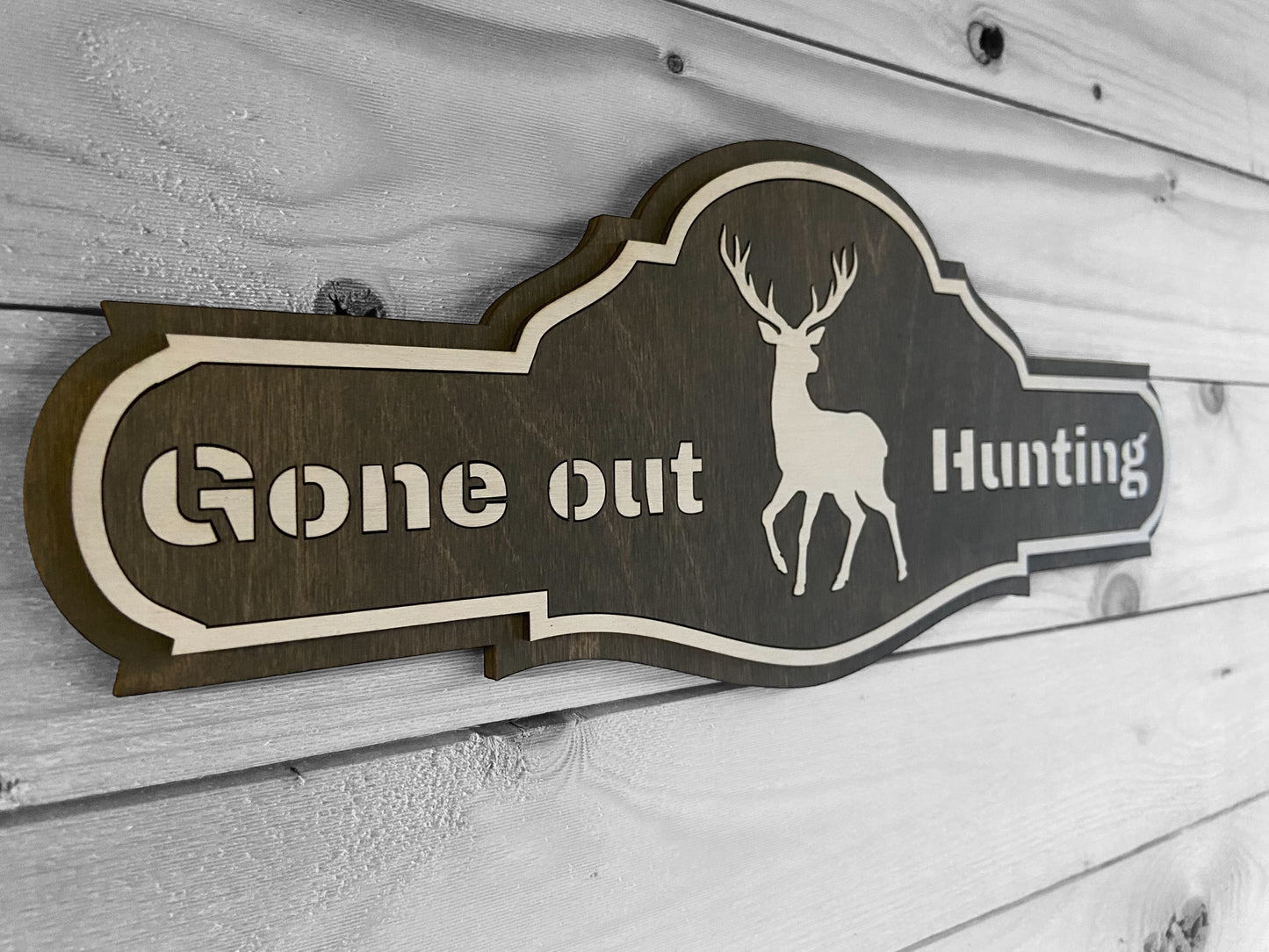 Wanddekoration „Gone out hunting“