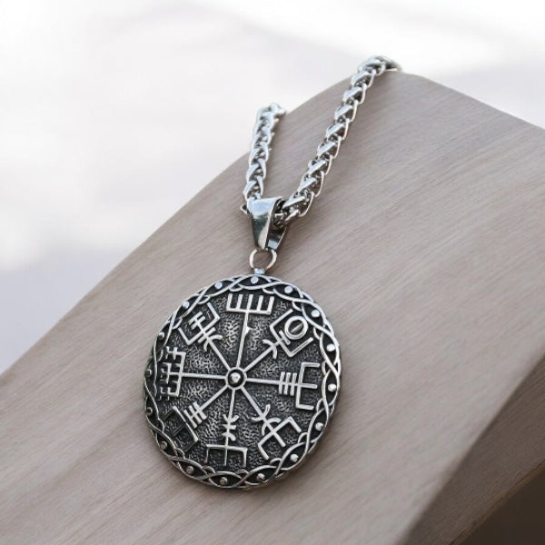Halskette "Vegvisir" Klassik