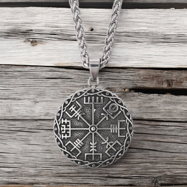 Halskette "Vegvisir" Klassik