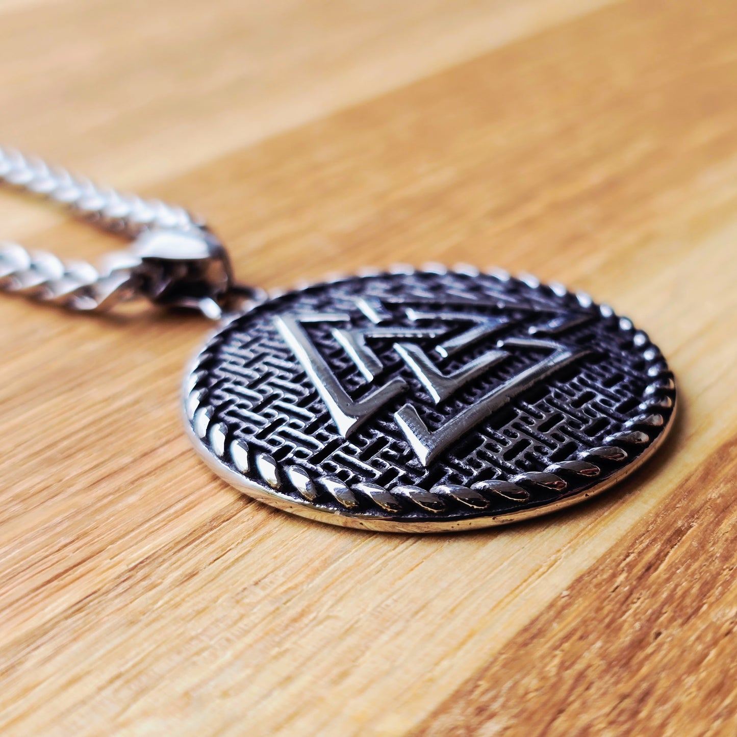 Halsband Valknut "Asgard" (2025)