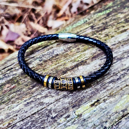 Lederarmband "Goldrunen" einfach