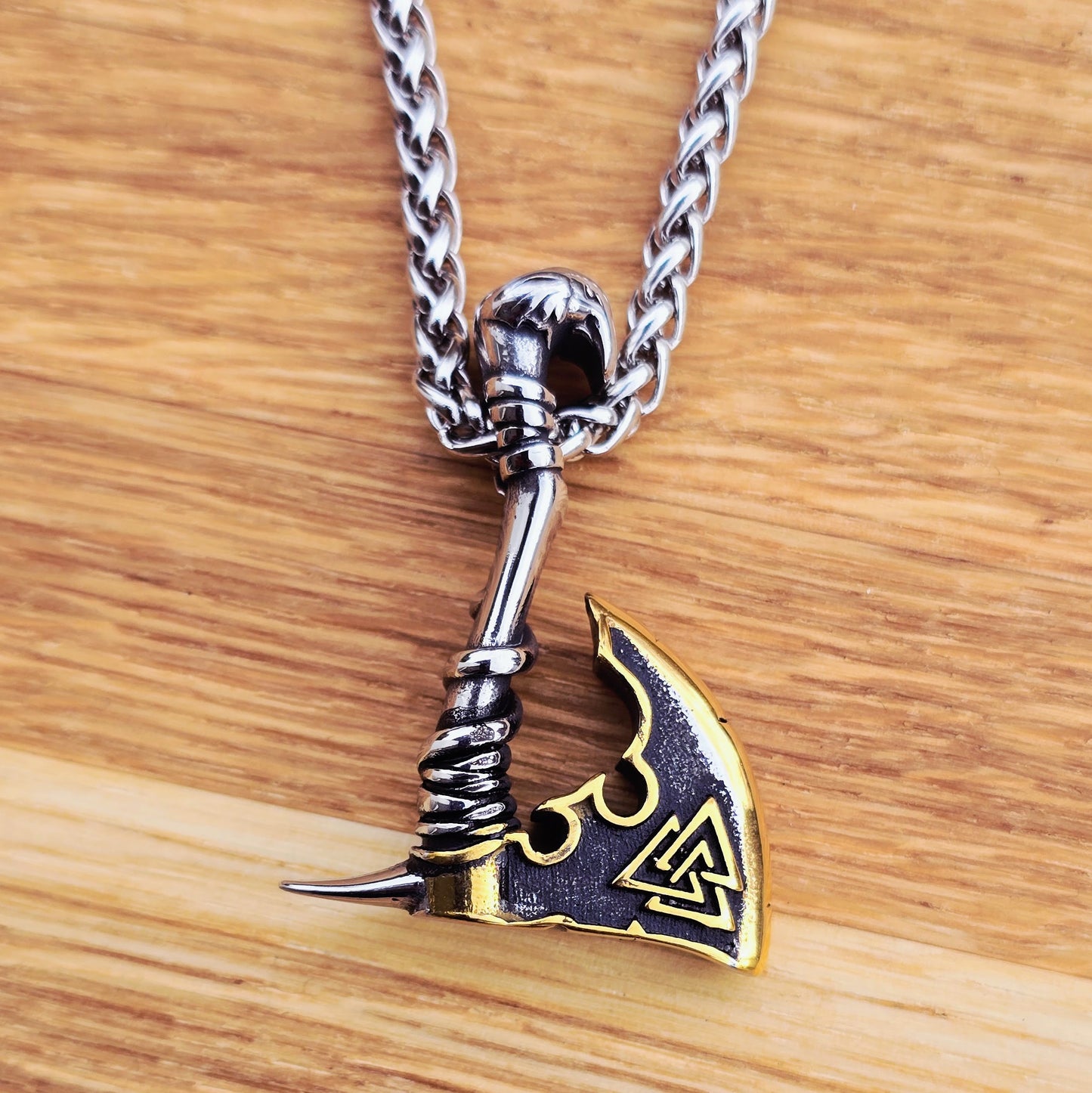 Halskette "Battle Axe" Dualtone (2025)