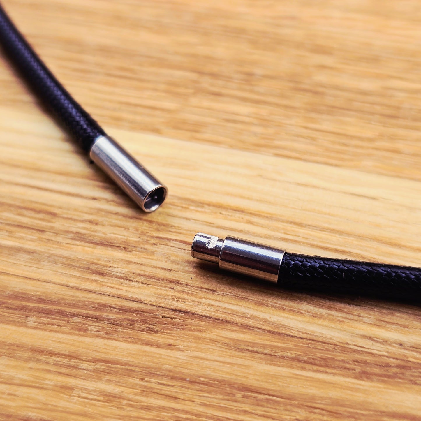 Nordisches magisches Kreuzamulett