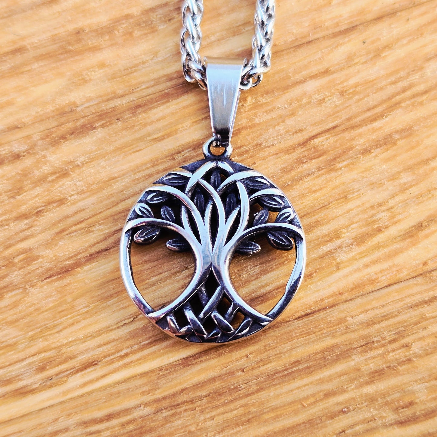 Necklace Yggdrasil elegance