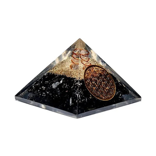 Orgonit Pyramide mit Schwarzem Turmalin und Blume des Lebens