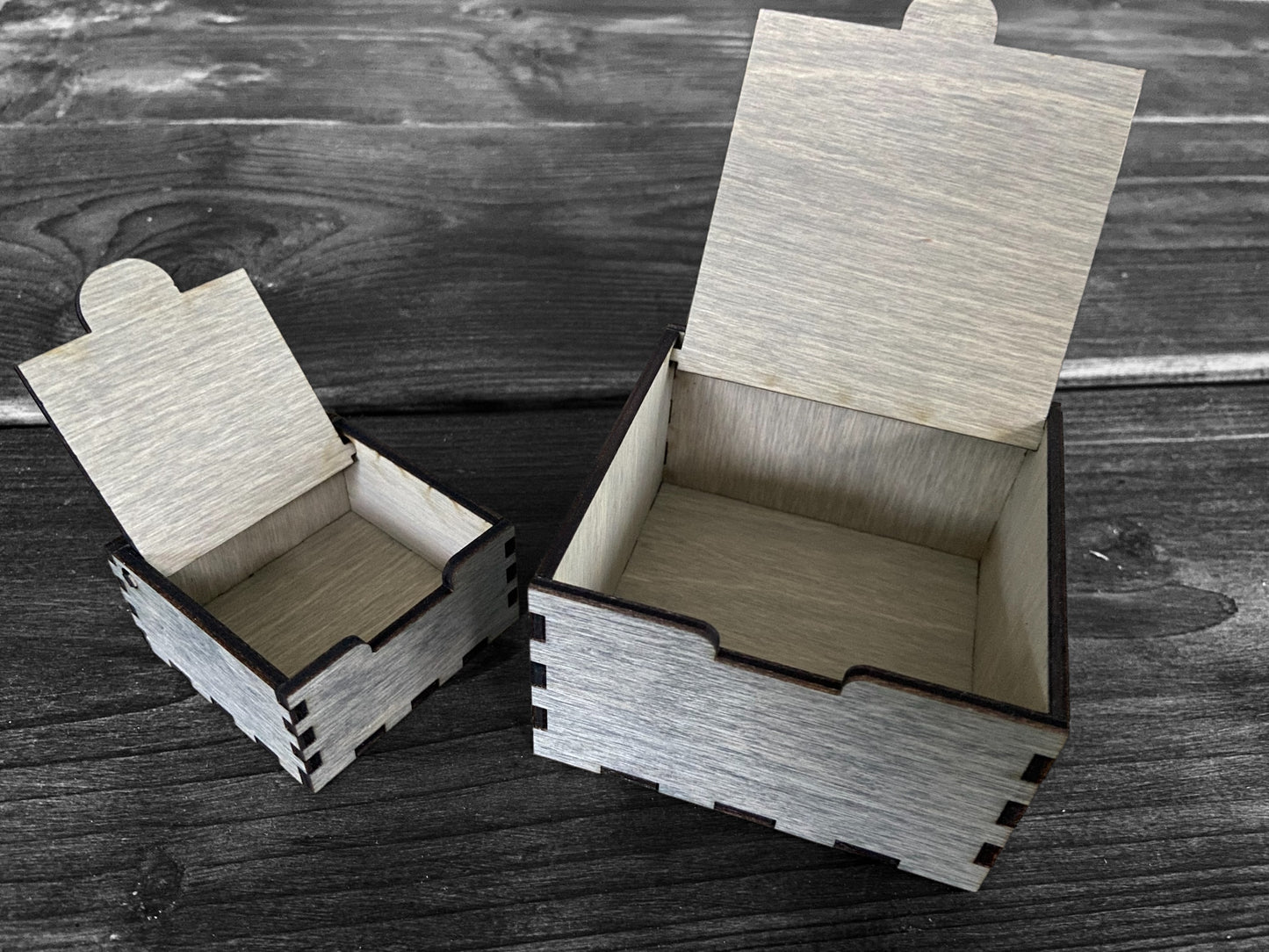 Box mit Klappdeckel - geölt - verschiedene Größen