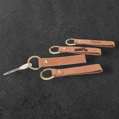 Schlüsselanhänger aus Leder mit Schlaufe und Messingring