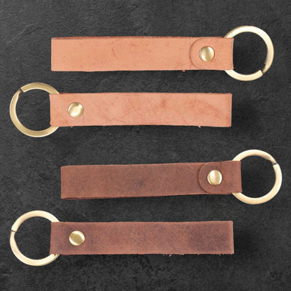 Schlüsselanhänger aus Leder mit Schlaufe und Messingring