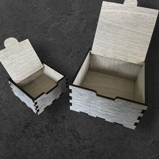 Box mit Klappdeckel - geölt - verschiedene Größen