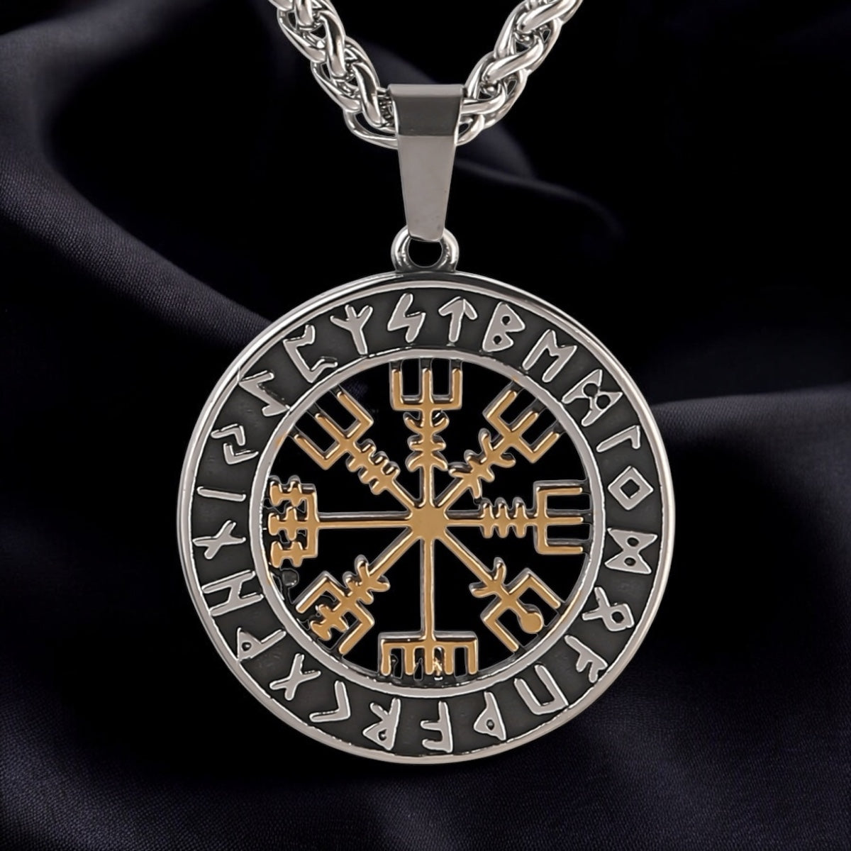 Halskette "Runenkompass Vegvisir" (2025)
